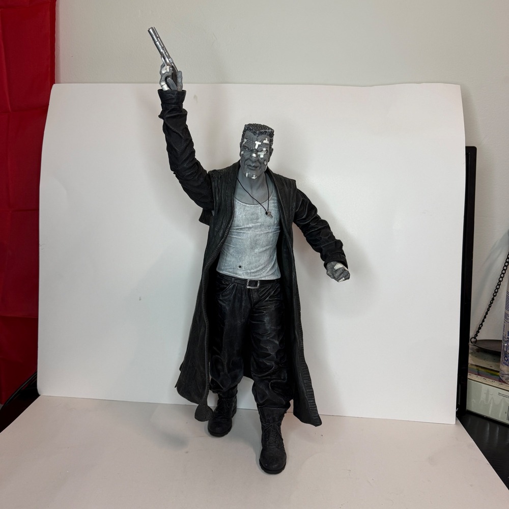 NECA Sin City Marv 18 Inch Action Figure 2005 Miramax Motion‎ Activated Sound